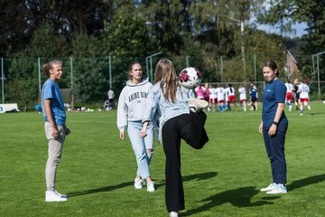 Bild 100 - wBJ Hamburger SV - Holstein Kiel : Ergebnis: 2:0